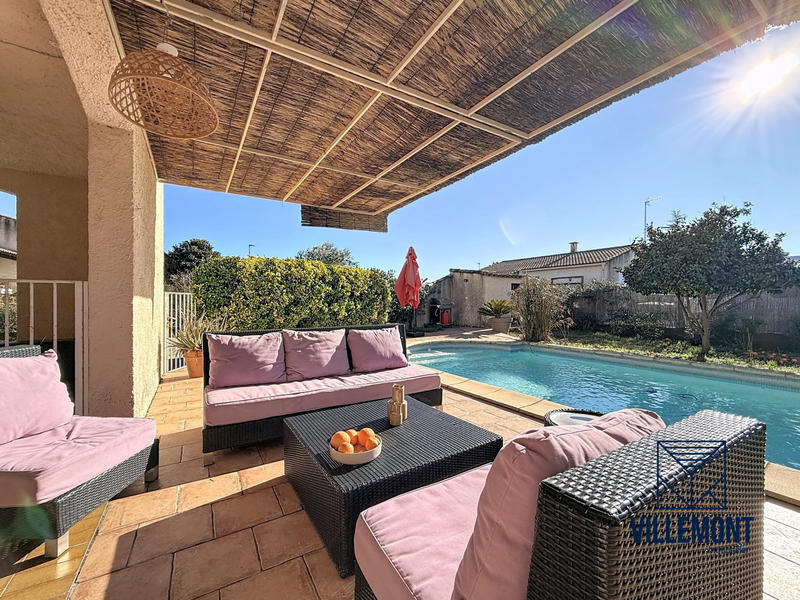 Maison - 210 m² - 9 pièces