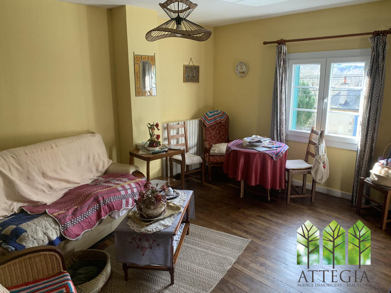 Maison - 96 m² - 5 pièces