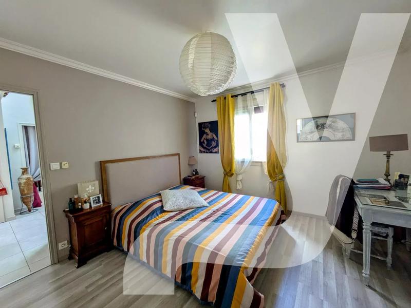 Maison - 191 m² - 8 pièces