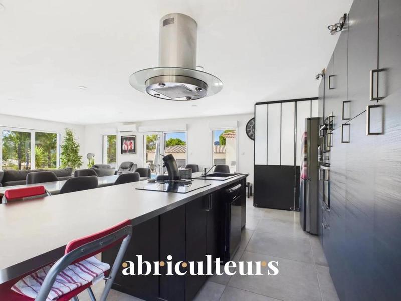 Maison ancienne - 186 m² - 4 pièces