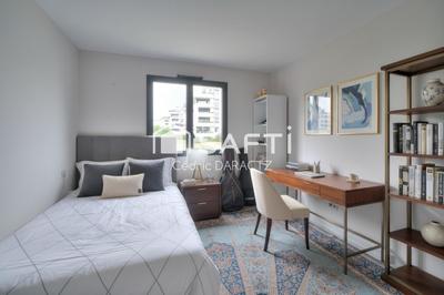 Appartement - 166 m² - 5 pièces