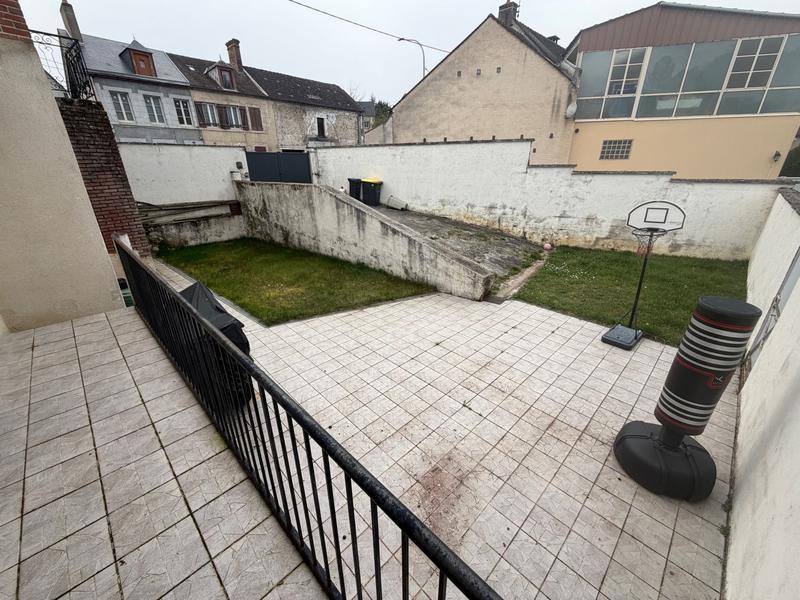 Maison - 161 m² - 7 pièces