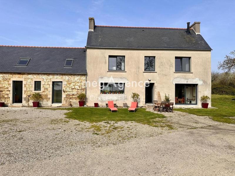 Maison - 163 m² - 6 pièces