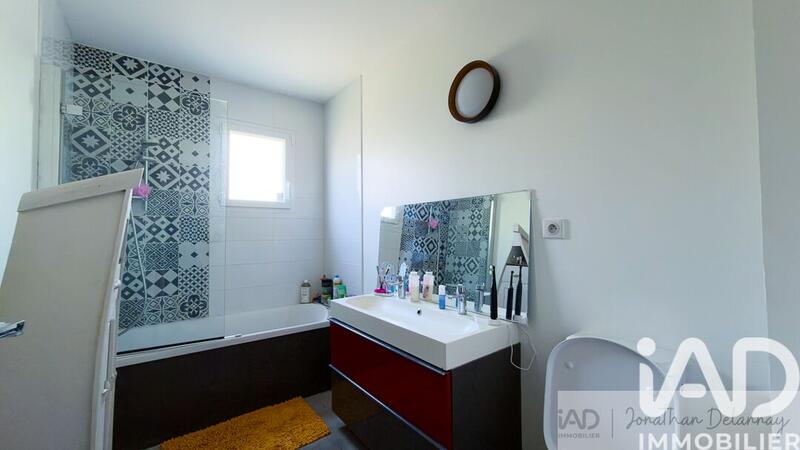 Maison - 143 m² - 5 pièces