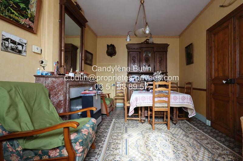 Propriété - 300 m² - 15 pièces