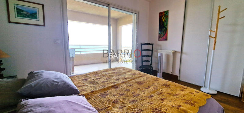 Villa - 232 m² - 11 pièces