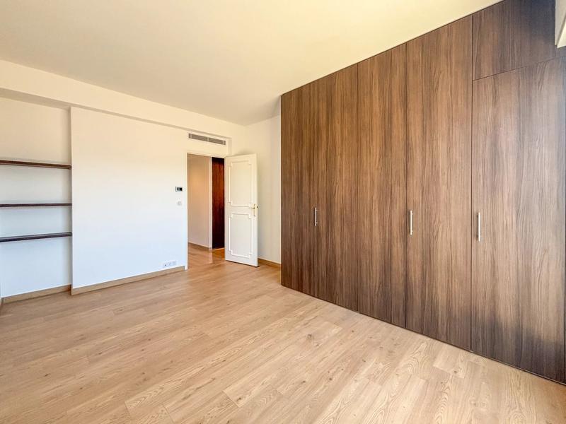 Appartement - 167 m² - 5 pièces