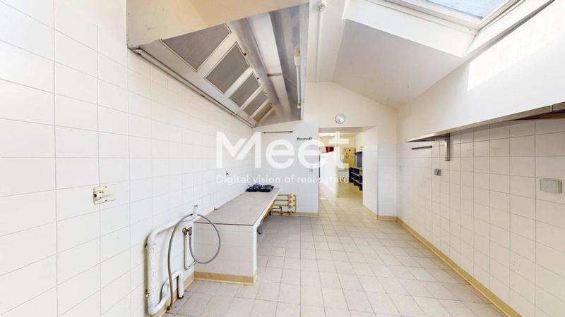 Local commercial - 790 m²