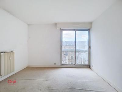 Appartement - 98 m² - 5 pièces
