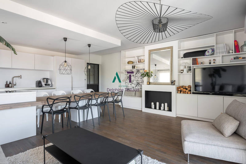 Appartement - 90 m² - 4 pièces