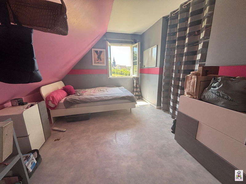 Maison traditionnelle - 160 m² - 7 pièces