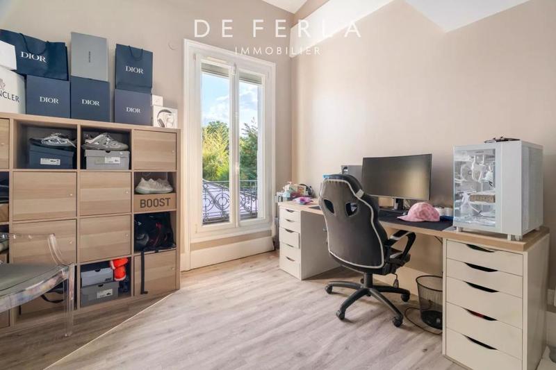 Villa - 370 m² - 12 pièces