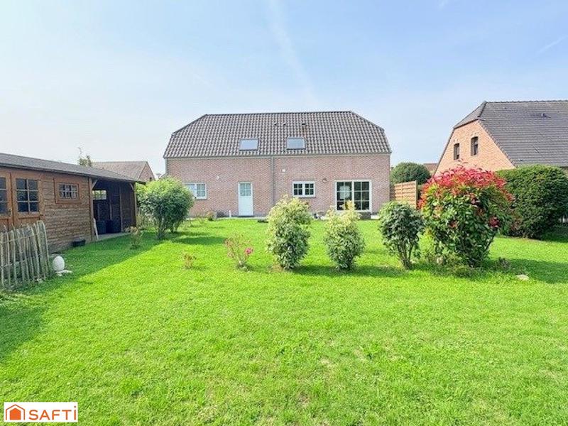 Maison - 118 m² - 8 pièces