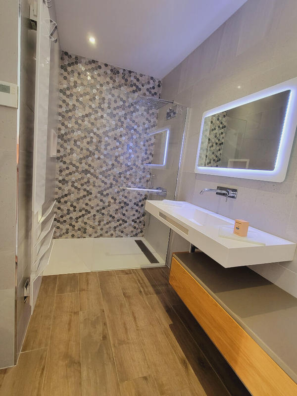 Maison - 180 m² - 6 pièces