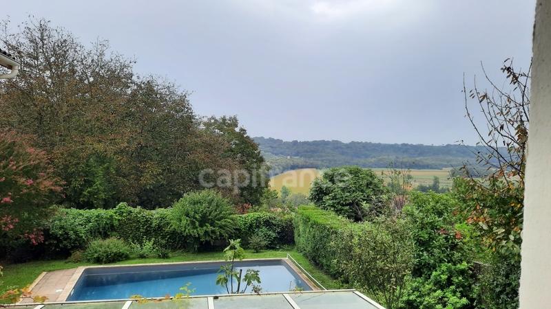 Maison - 210 m² - 5 pièces