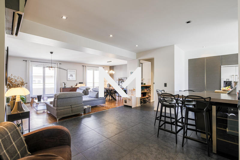 Appartement - 98 m² - 3 pièces