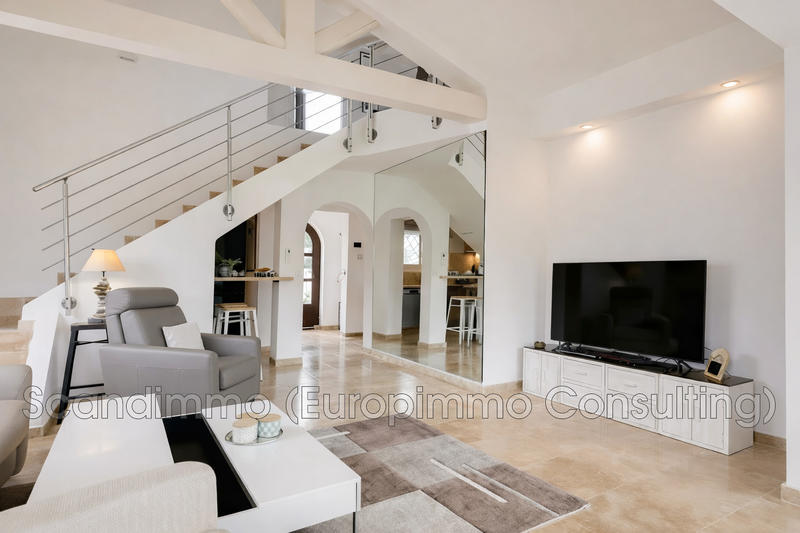 Maison - 141 m² - 5 pièces