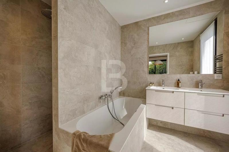 Villa - 163 m² - 5 pièces