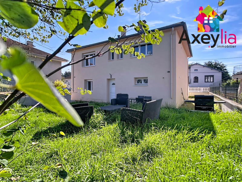 Maison - 102 m² - 6 pièces