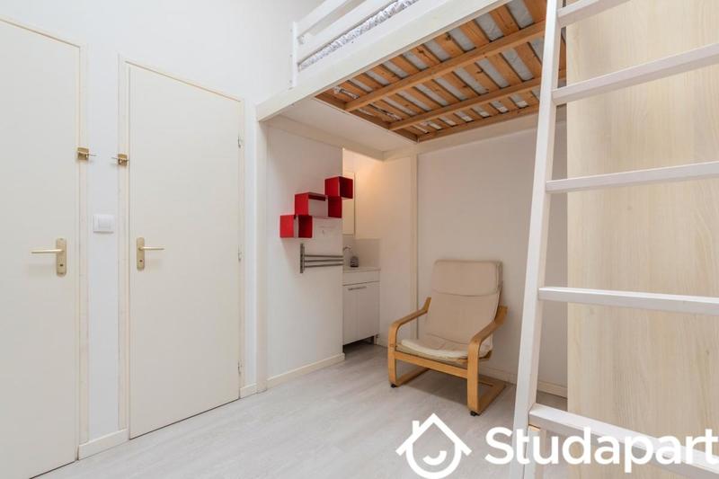 Chambre - 11 m² - 1 pièce