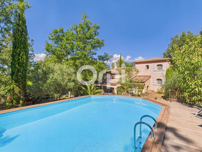 Maison - 199 m² - 5 pièces