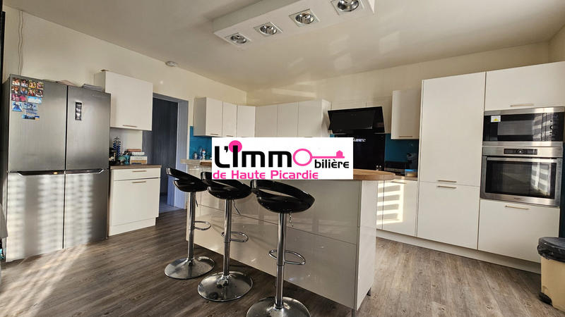 Maison traditionnelle - 143 m² - 5 pièces