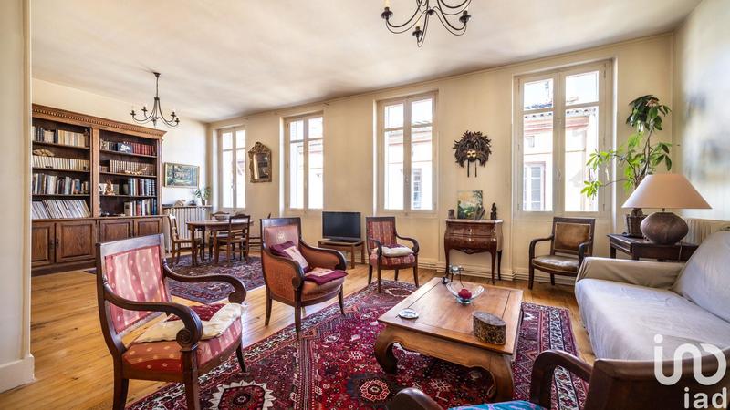 Appartement - 160 m² - 5 pièces