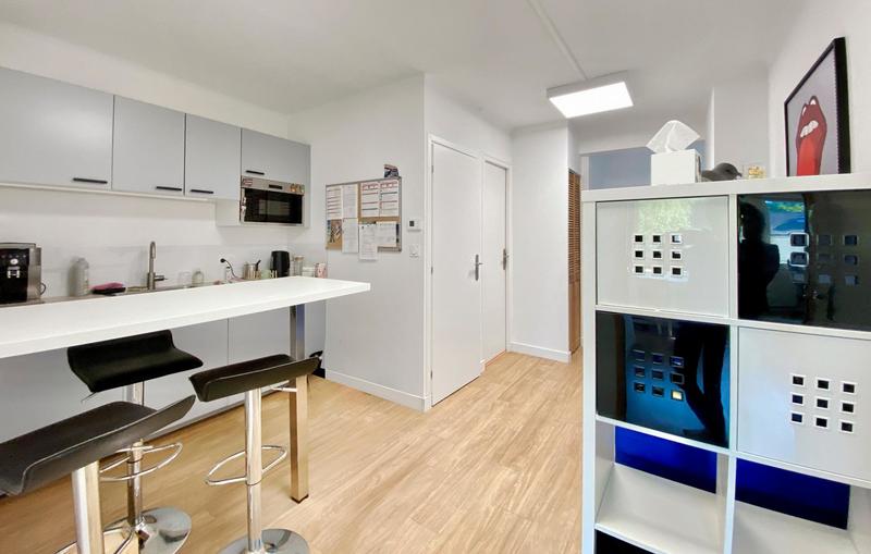 Bureau - 83 m² - 3 pièces