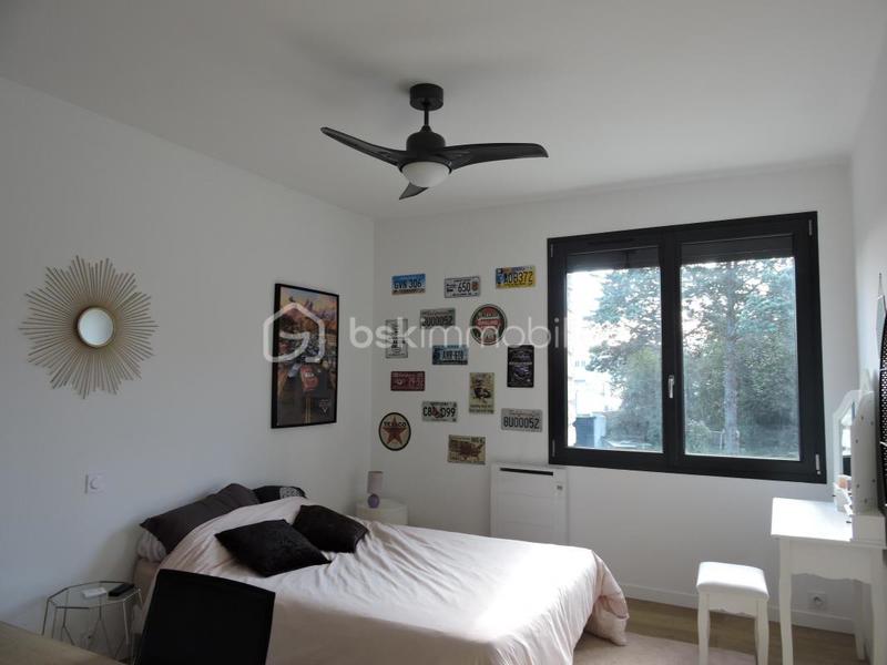 Villa - 201 m² - 7 pièces