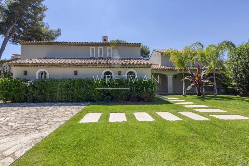 Villa - 430 m² - 7 pièces