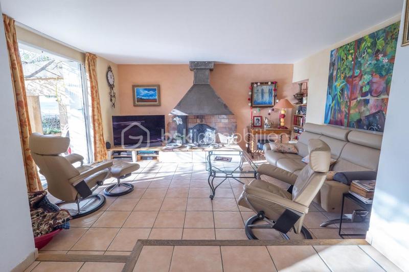 Villa - 200 m² - 6 pièces