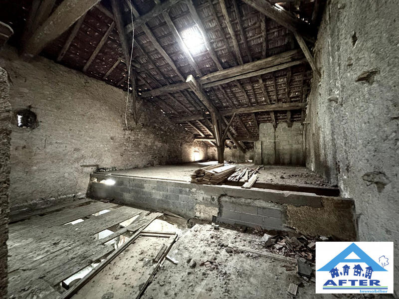 Maison - 300 m² - 6 pièces