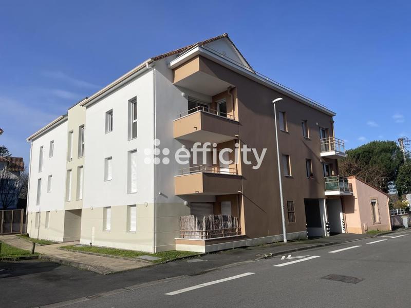 Parking / Garage - 15 m²