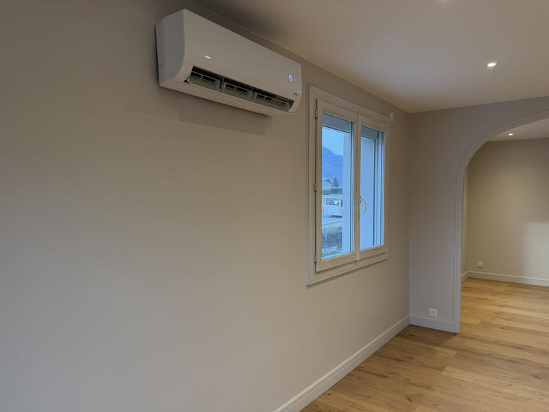 Appartement - 98 m² - 4 pièces