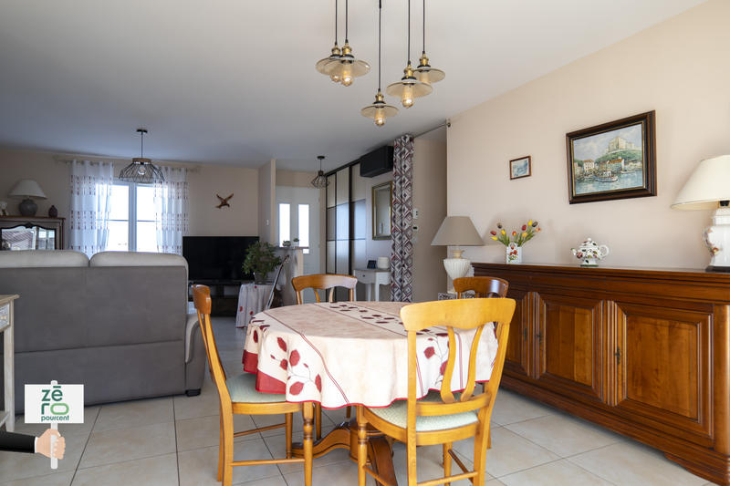 Maison - 96 m² - 4 pièces