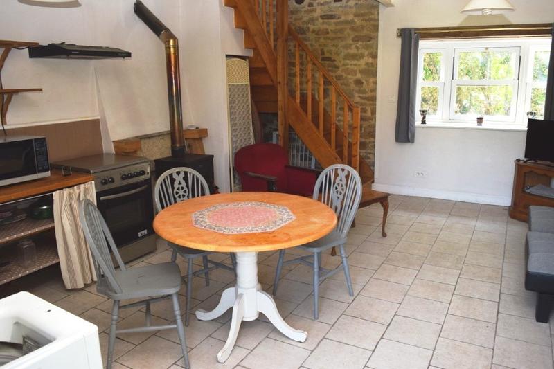 Maison - 202 m² - 9 pièces