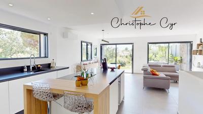 Villa - 158 m² - 6 pièces