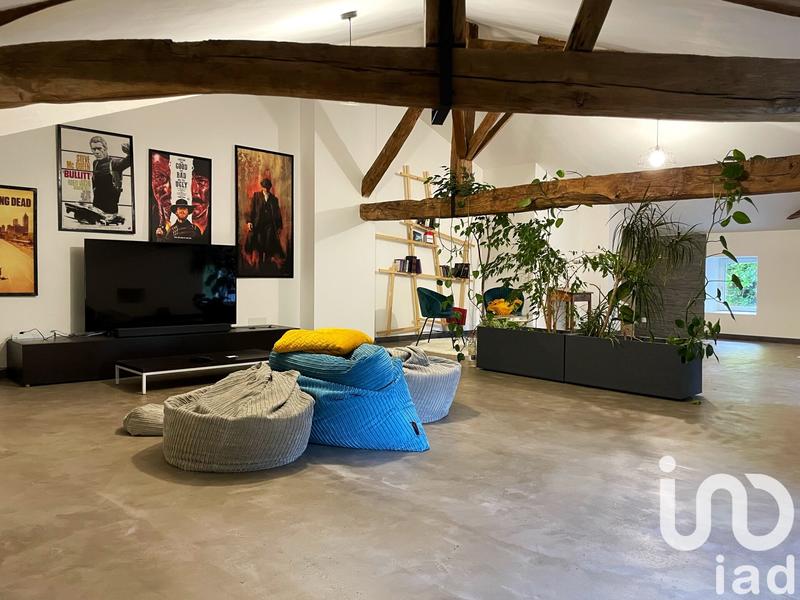 Maison - 230 m² - 7 pièces