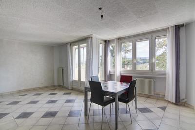 Appartement - 98 m² - 4 pièces