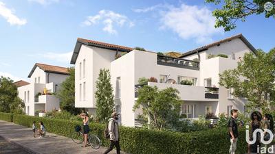 Appartement - 90 m² - 4 pièces