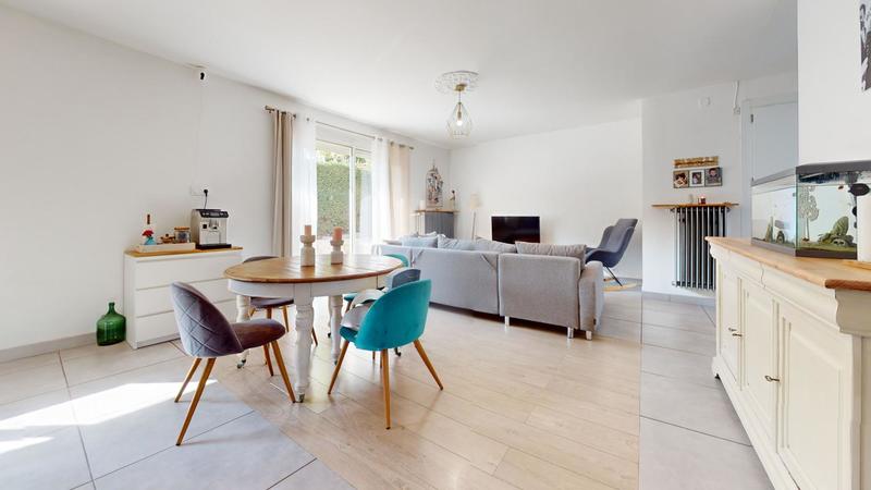 Maison - 98 m² - 4 pièces