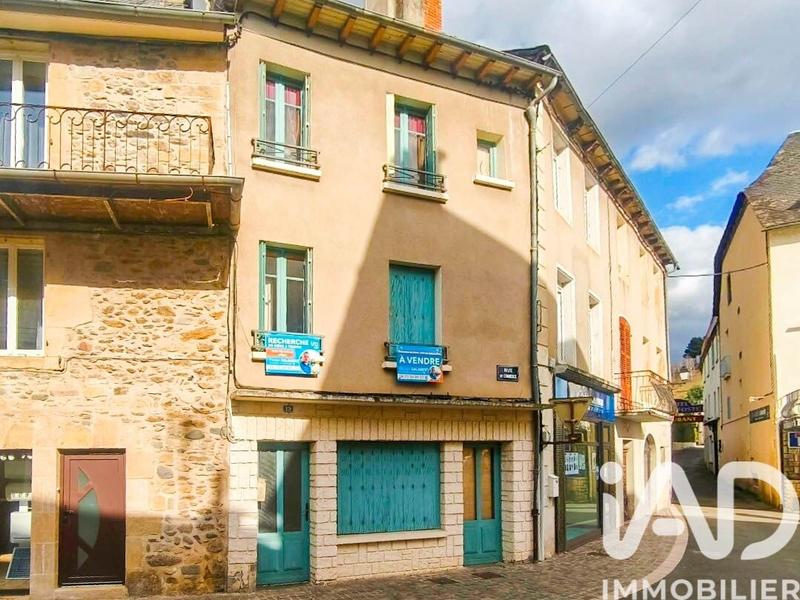 Maison - 98 m² - 5 pièces