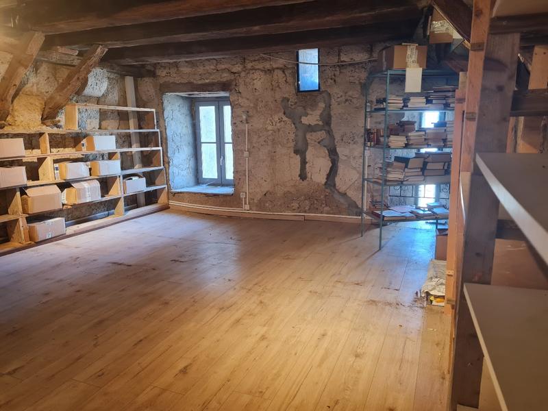 Maison - 231 m² - 7 pièces