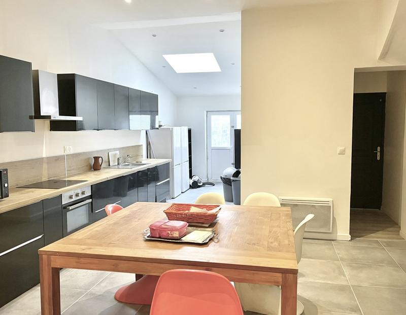 Appartement - 194 m² - 1 pièce