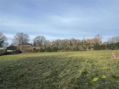 Terrain constructible - 2 217 m²