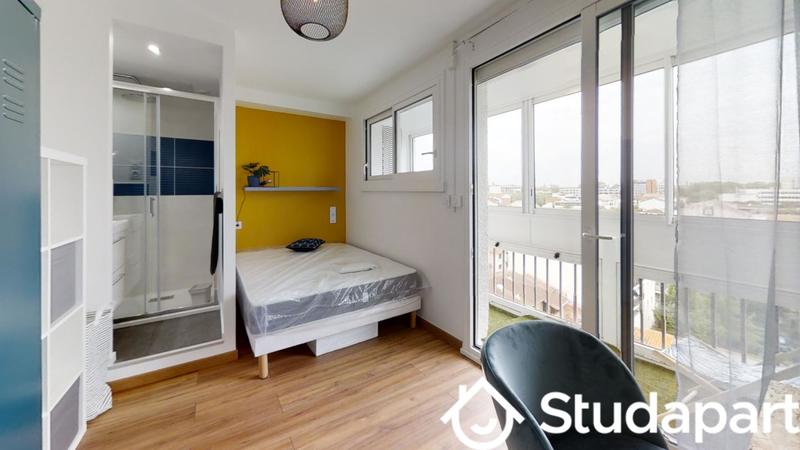 Chambre - 13 m² - 1 pièce