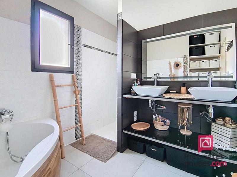 Maison - 156 m² - 6 pièces