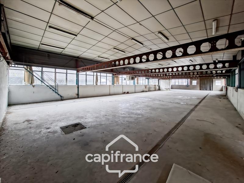 Bureau - 3 800 m² - 6 pièces