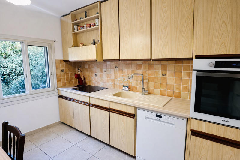 Maison - 91 m² - 5 pièces