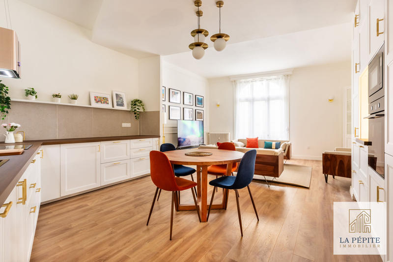 Appartement - 75 m² - 3 pièces